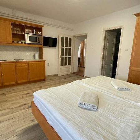 Silent Apartmanhaz Harkany Exterior photo