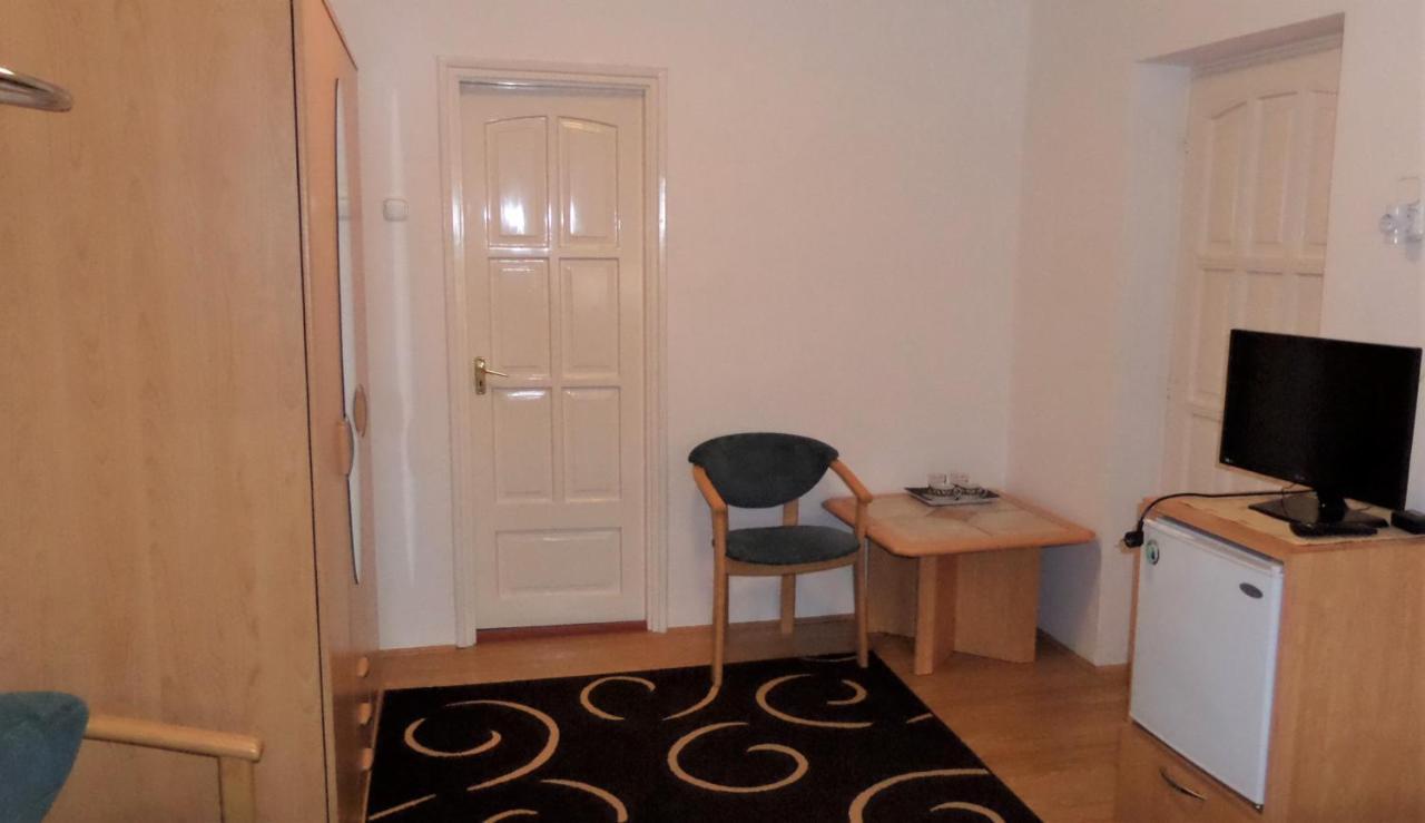 Silent Apartmanhaz Harkany Exterior photo